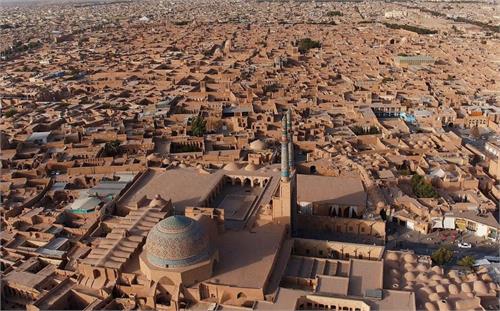 تاکنون 70 هزار خانوار یزدی تحت پوشش فیبر نوری قرار گرفته اند
