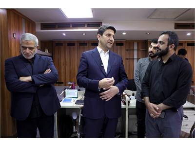 بازدید وزیر ارتباطات از خبرگزاری تسنیم به مناسبت روز خبرنگار