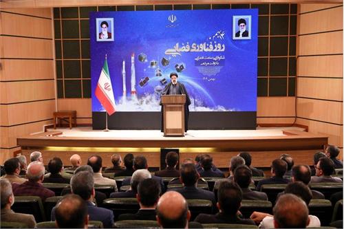 مراسم روز فناوری فضایی با حضور رییس جمهوری برگزار شد
