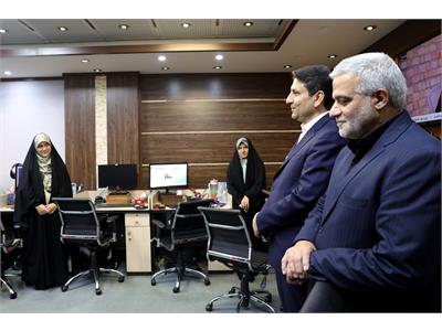 بازدید وزیر ارتباطات از خبرگزاری تسنیم به مناسبت روز خبرنگار