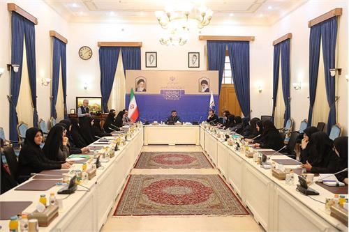 نقش بانوان در توفیقات و دستاوردهای وزارت ارتباطات بسیار پررنگ بوده است