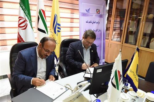 امضای موافقت نامه شرکت ملی پست و  گمرک ایران