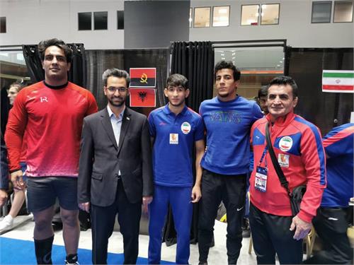 حضور آذری جهرمی در جمع کشتی گیران فرنگی کار ایران در «نور سلطان»