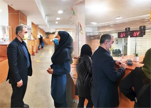 بازدید سرزده مدیر عامل پست از منطقه پستی جنوب شرق تهران