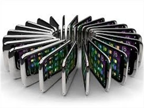 برای تمیز کردن گوشی خود هیچگاه این کار ها را نکنید