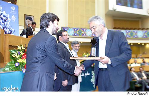 کسب رتبه نخست در حوزه اطلاع رسانی