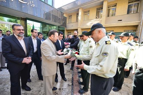 وزیر ارتباطات و فناوری اطلاعات:فداکاری های نیروی انتظامی امنیت را در این کشور تضمین کرده است
