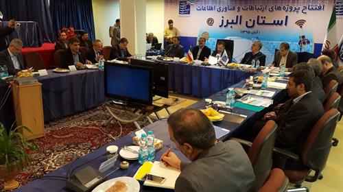 حوزه ارتباطات و فناوری اطلاعات باید جولانگاه بخش خصوصی شود/ایجاد اشتغال اولویت اصلی دولت است