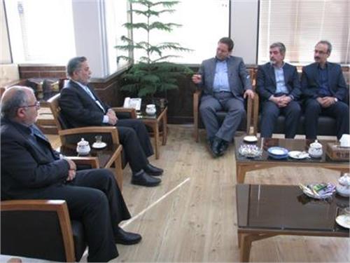 دیدار مدیر عامل شرکت پست با استاندار یزد