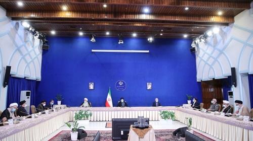 استفاده از ظرفیت فضای مجازی در رشد و تعالی کشور ضروری است/ لازمه استفاده مناسب از فضای مجازی شناخت و آشنایی کامل با الزامات آن است