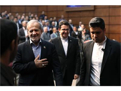آئین رونمایی از پروژه فیبر نوری با حضور رئیس جمهور