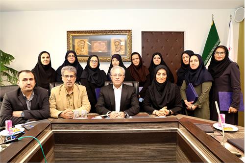 برگزیدگان مسابقات ورزشی دهه فجر جوایز خود را دریافت کردند
