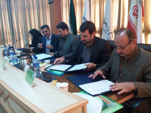 جلسه مشترک ادارات کل ICT، پارک علم و فناوری و فعالان حوزه ICT سه استان ایلام، کردستان و کرمانشاه