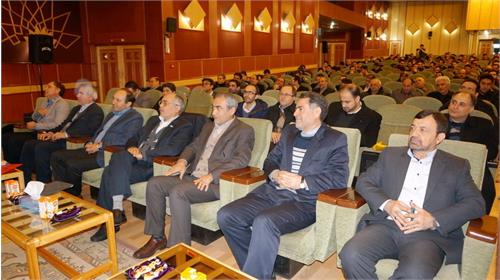 عضو محترم هیئت عامل سازمان فناوری اطلاعات : جوانان؛ ایده‌ها و تفکرات خود را در فضای مجازی به ثروت تبدیل کنند