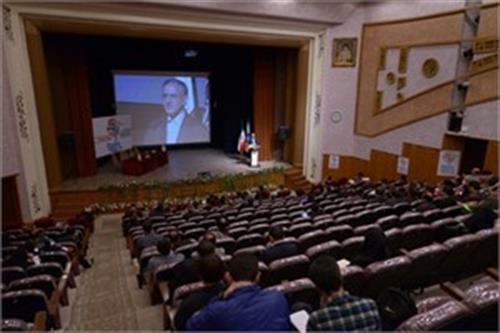رییس سازمان فناوری اطلاعات:غفلت از تحولات جهانی موجب زیان ها ی استراتژیک می شود