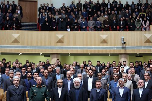 رونمایی از ماهواره های ناهید ١ و پیام امیرکبیر و سامانه انتقال مداری سامان ١