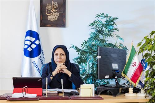 انتصاب نخستین معاون مدیرعامل زن در مجموعه وزارت ارتباطات و فناوری اطلاعات / مهندس نرگس طاهری معاون راهبردی و توسعه کسب و کار شرکت ارتباطات زیرساخت شد