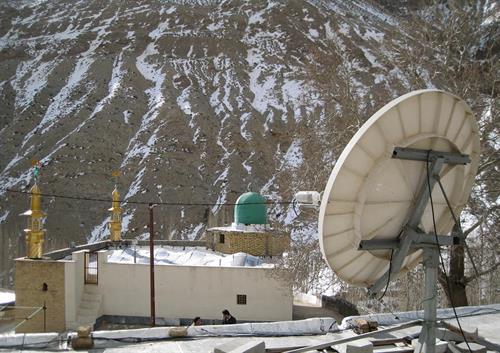 راه اندازی ارتباط VSAT در روستای امامزاده محمدبن زید