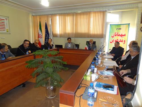 با حضور معاون استانداری آذربایجان شرقی نخستین جلسه کارگروه فناوری اطلاعات و ارتباطات استان آذربایجان شرقی در اداره کل ICT برگزار شد.