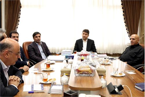 ثبت بیش از یک میلیارد تراکنش در بستر دولت الکترونیک در ۴۰ روز جنگ تحمیلی سوم / تقدیر دکتر هاشمی از پایداری کامل خدمات دولت الکترونیک