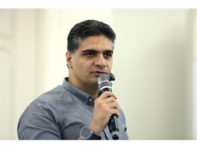 نشست صمیمانه وزیر ارتباطات و فناوری اطلاعات با اصحاب رسانه