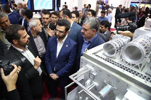 بازدید وزیر ارتباطات و فناوری اطلاعات از ایران تله کام ۲۰۱۷