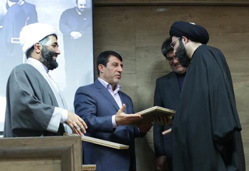 تقدیر از خادمین حسینی در مجموعه وزارت ارتباطات