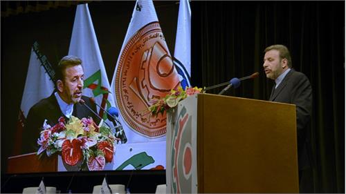 دکتر واعظی: اقتصاد مقاومتی بر پایه اقتصاد دانش بنیان سرلوحه کار دولت است