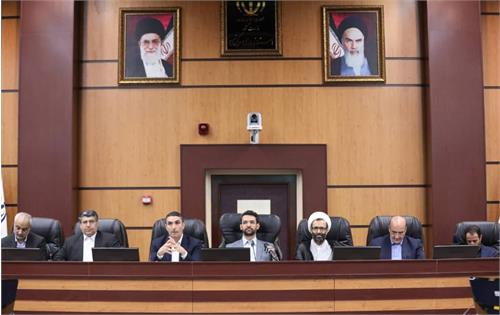 وزارت ارتباطات مسئول همه ابعاد تحول دیجیتال نیست/ عشق برخی از مدیران صف کشیدن مردم پشت در اتاق هایشان است/ به ظرفیت جوان اراکی در عصر دیجیتال امیدوارم/ شبکه ملی اطلاعات به معنای بگیر و ببند نیست