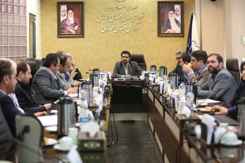 الزام ارائه الکترونیکی و برخط محل اقامت اشخاص