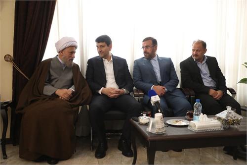 دستور وزیر ارتباطات برای تسریع در توسعه فیبرنوری حرم شاهچراغ